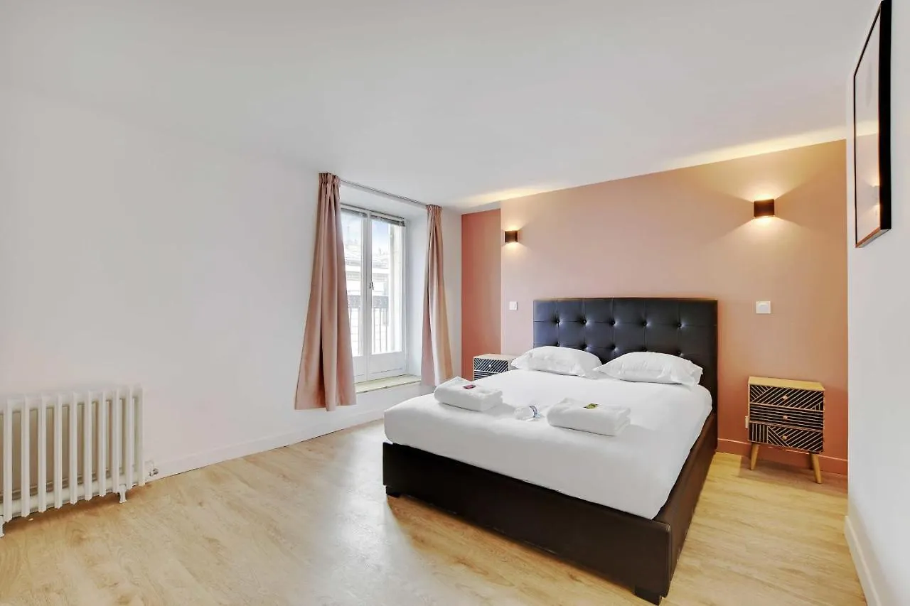 Cmg-Charmant Appartement-Opera-Galerie Lafayette Paris 0*,  France