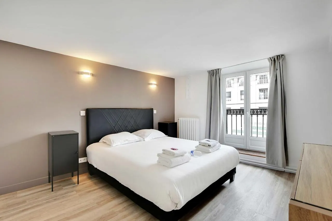 Cmg-Charmant Appartement-Opera-Galerie Lafayette Paris Daire
