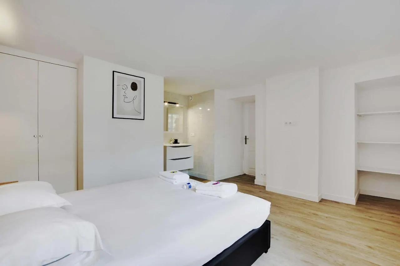 Cmg-Charmant Appartement-Opera-Galerie Lafayette Paris Daire